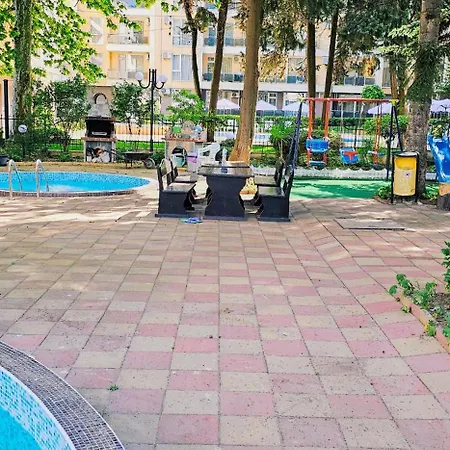 Amara Butik On The First Line * 拉夫达