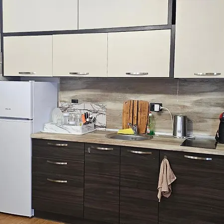 Amara Butik On The First Line * 拉夫达