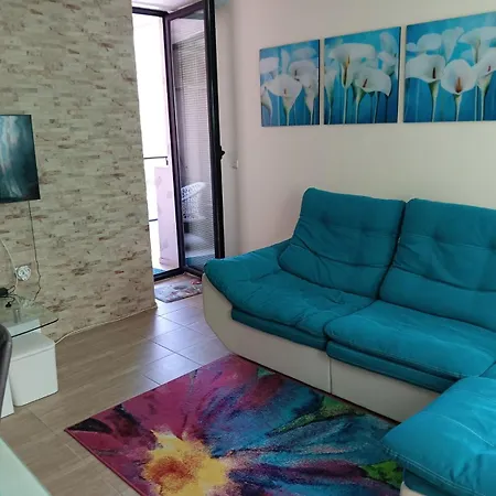 Amara Butik On The First Line *