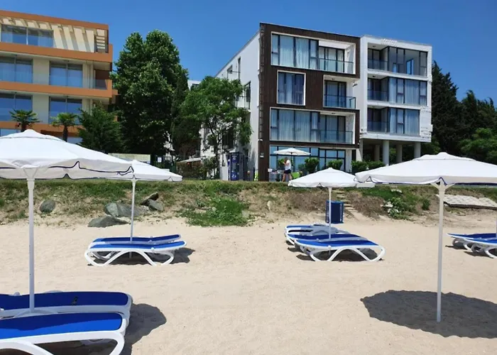 Amara Butik On The First Line * Ravda