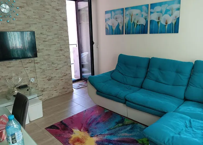 Amara Butik On The First Line *