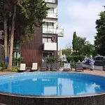 Amara Butik On The First Line Rawda