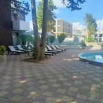 Apartment Amara Butik On The First Line Rawda