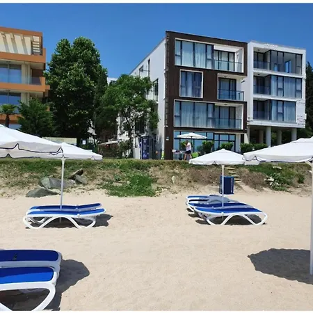 Amara Butik On The First Line * Ravda