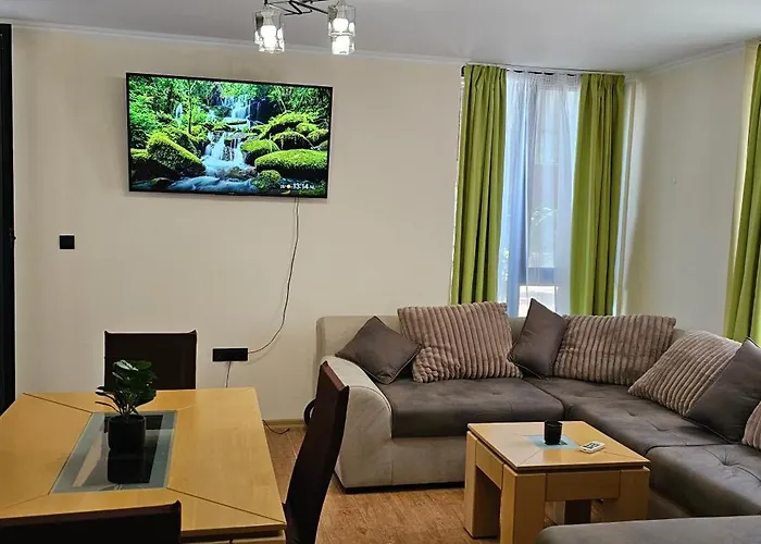 Amara Butik On The First Line